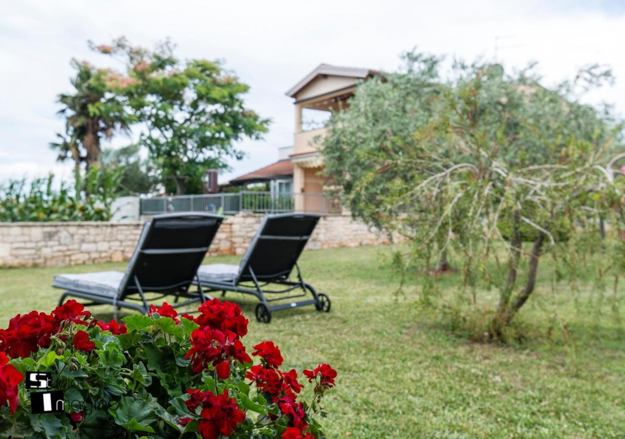 אומאג Charming Stone Cottage By The Sea מראה חיצוני תמונה