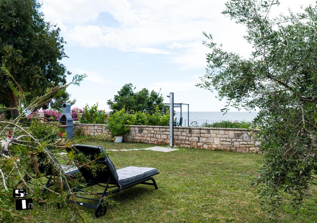 אומאג Charming Stone Cottage By The Sea מראה חיצוני תמונה
