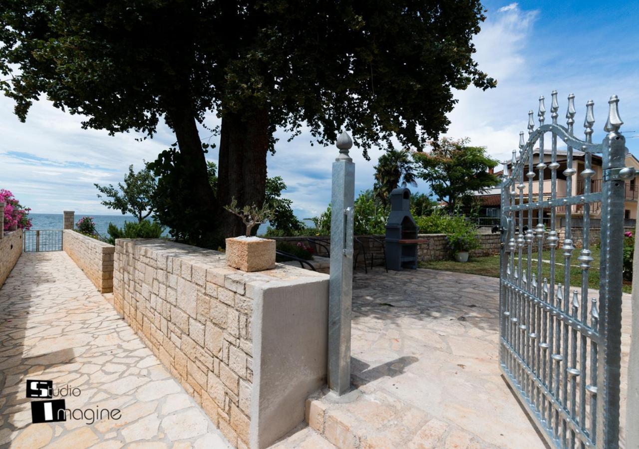 אומאג Charming Stone Cottage By The Sea מראה חיצוני תמונה